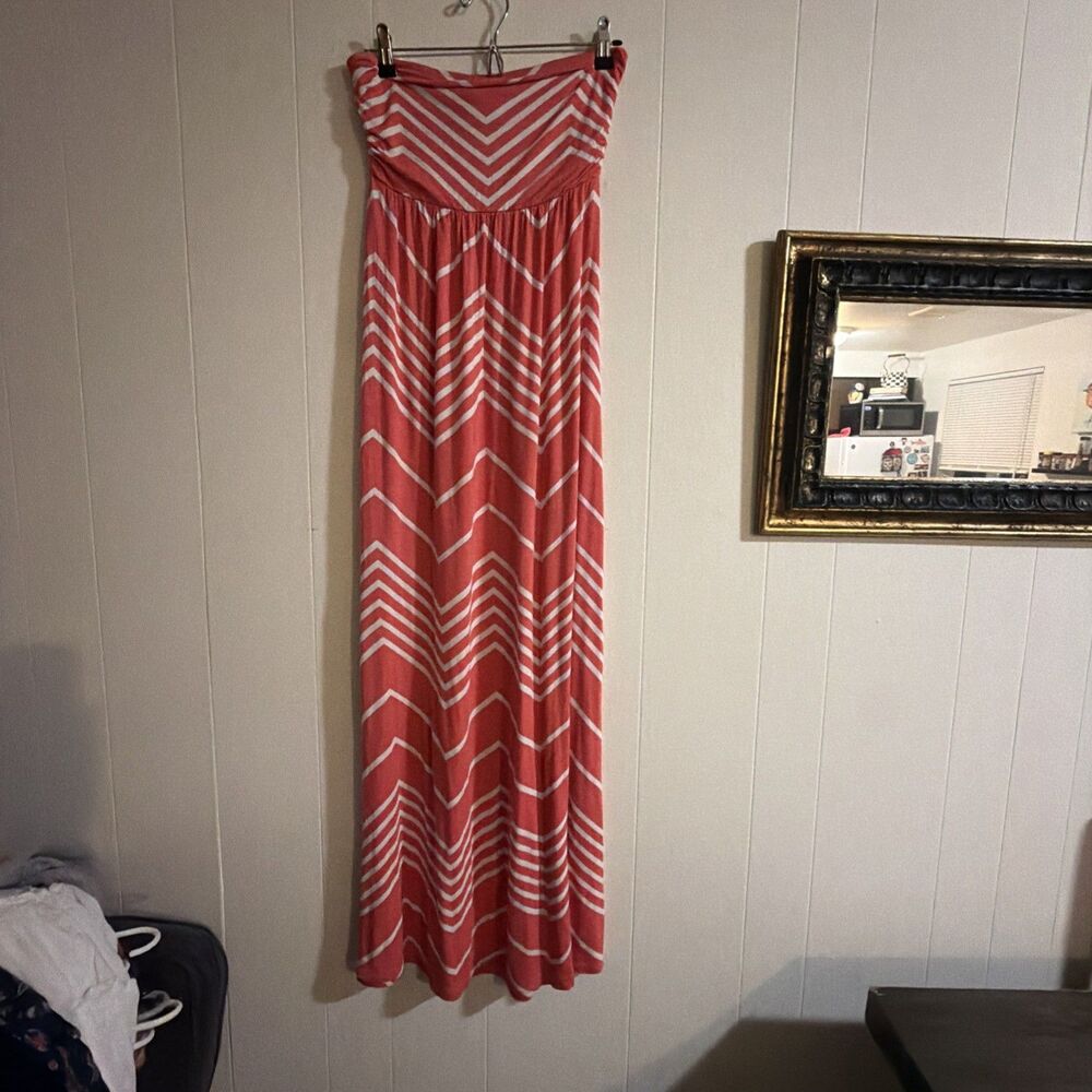 Design History Dress Womens Size Medium Chevron Print Halter Sleeveless Maxi